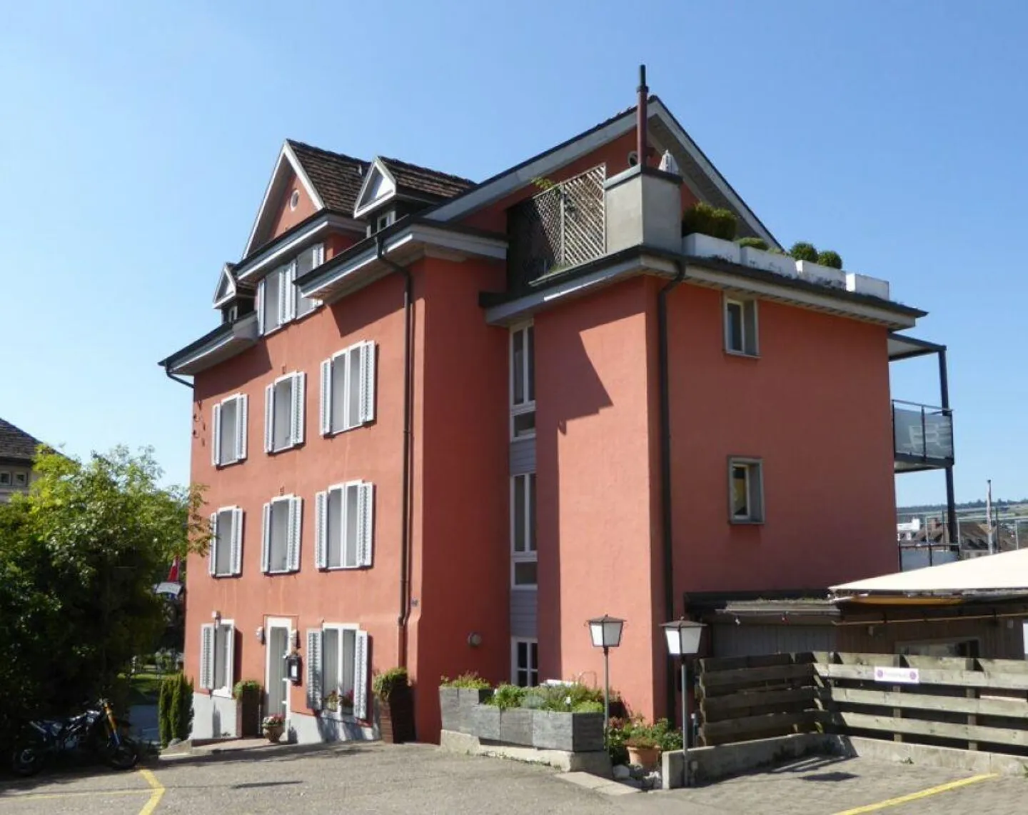 Charmante Wohnung mit Terrasse - Foto 2 von 7