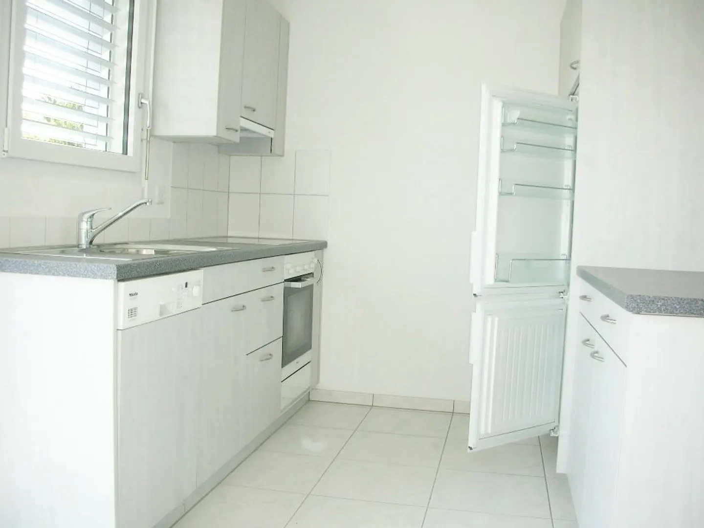 3.5 Room Apartment in Kerzers - Photo 3 of 10