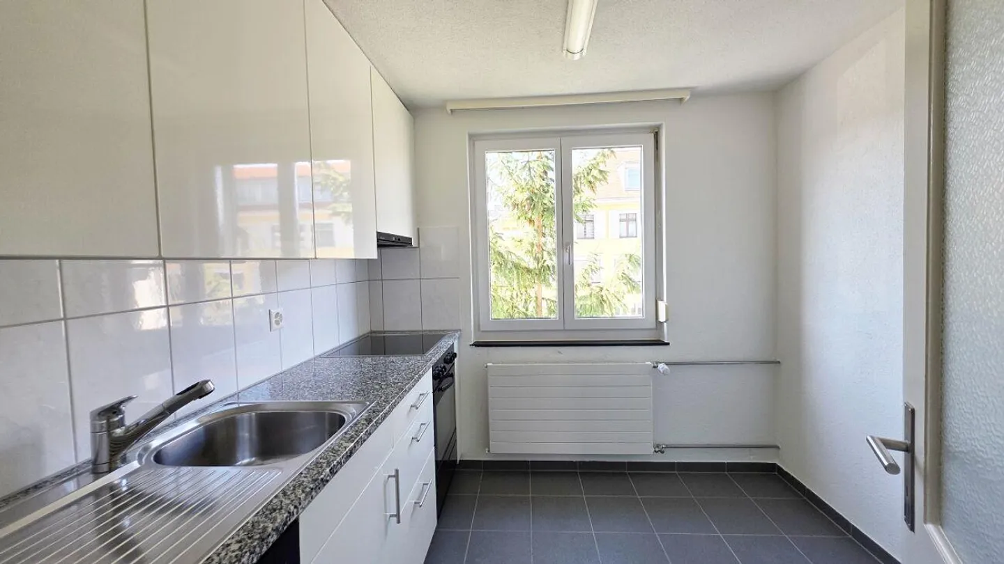 Moderne Wohnung In Stadtnähe - Foto 2 von 11