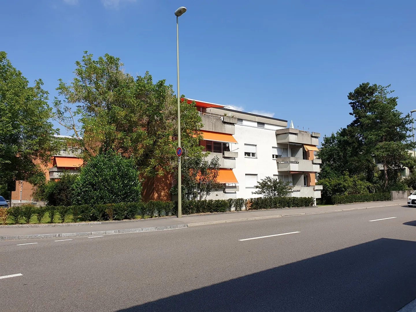 4 1/2 Room Penthouse Apartment with Surrounding Roof Terrace - Photo 1 of 15