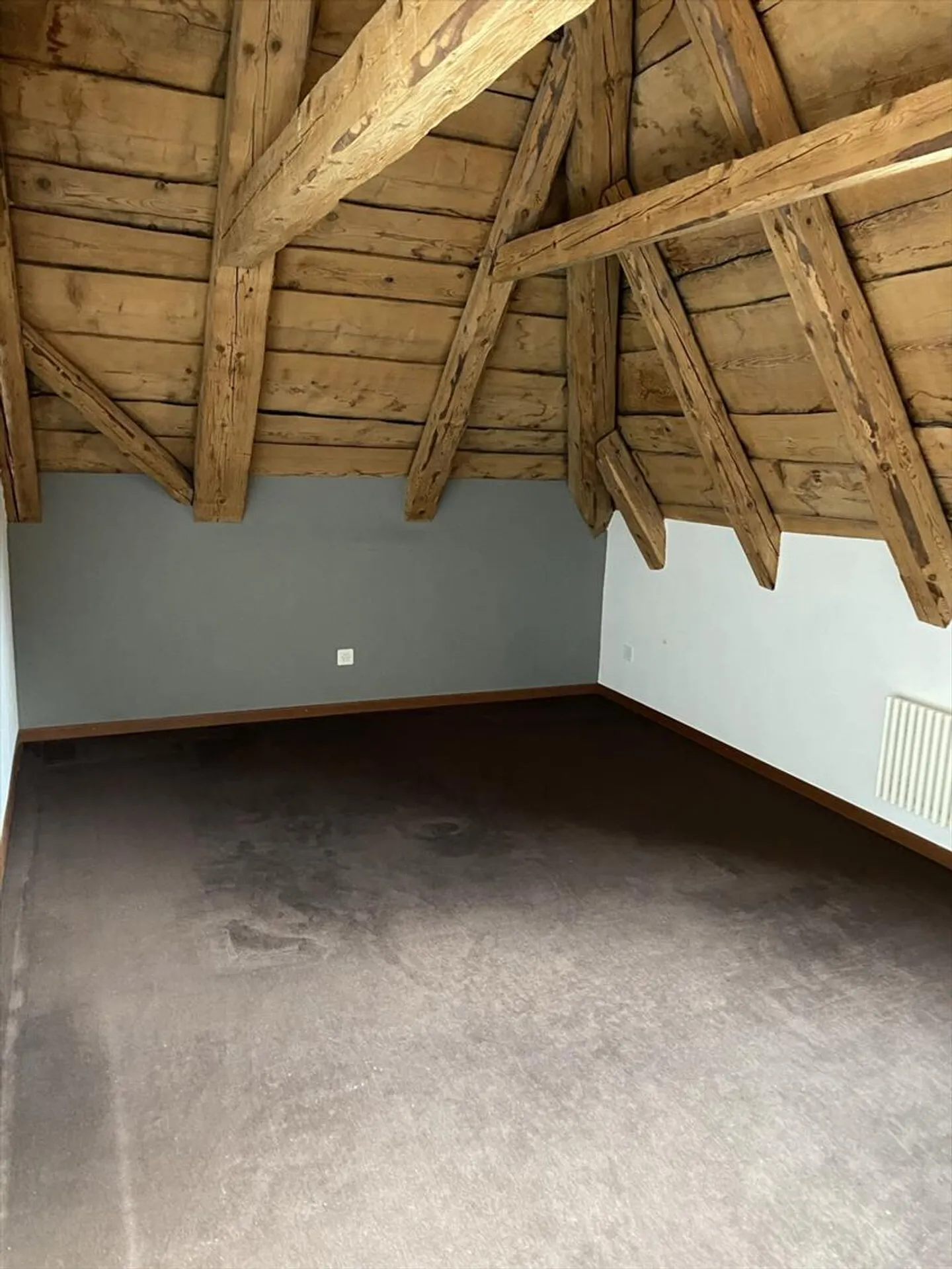 Sonvilier, Prächtige 4.5-Zimmer-Wohnung im 3. Stock - Foto 3 von 5