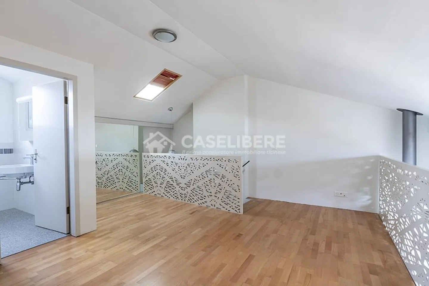 CARACTÉRISTIQUE MAISON À CAMIGNOLO - Photo 6 sur 11