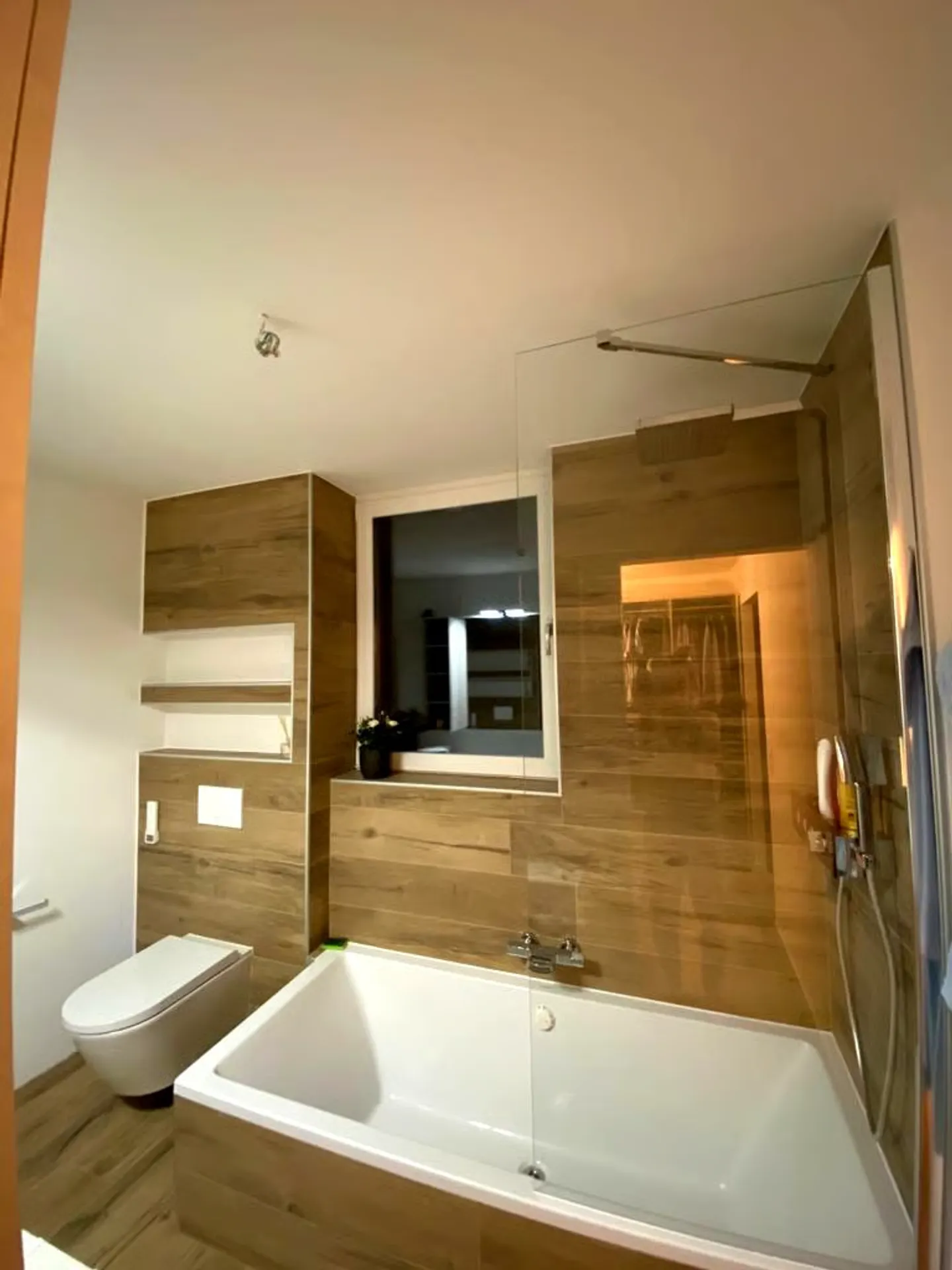 Mieten mit Kaufoption - neues, panoramisches Einfamilienhaus mit Garten. - Foto 7 von 13