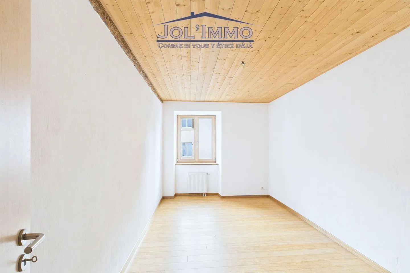 Small renovated building - 3 apartments in Vendlincourt - Photo 2 of 13