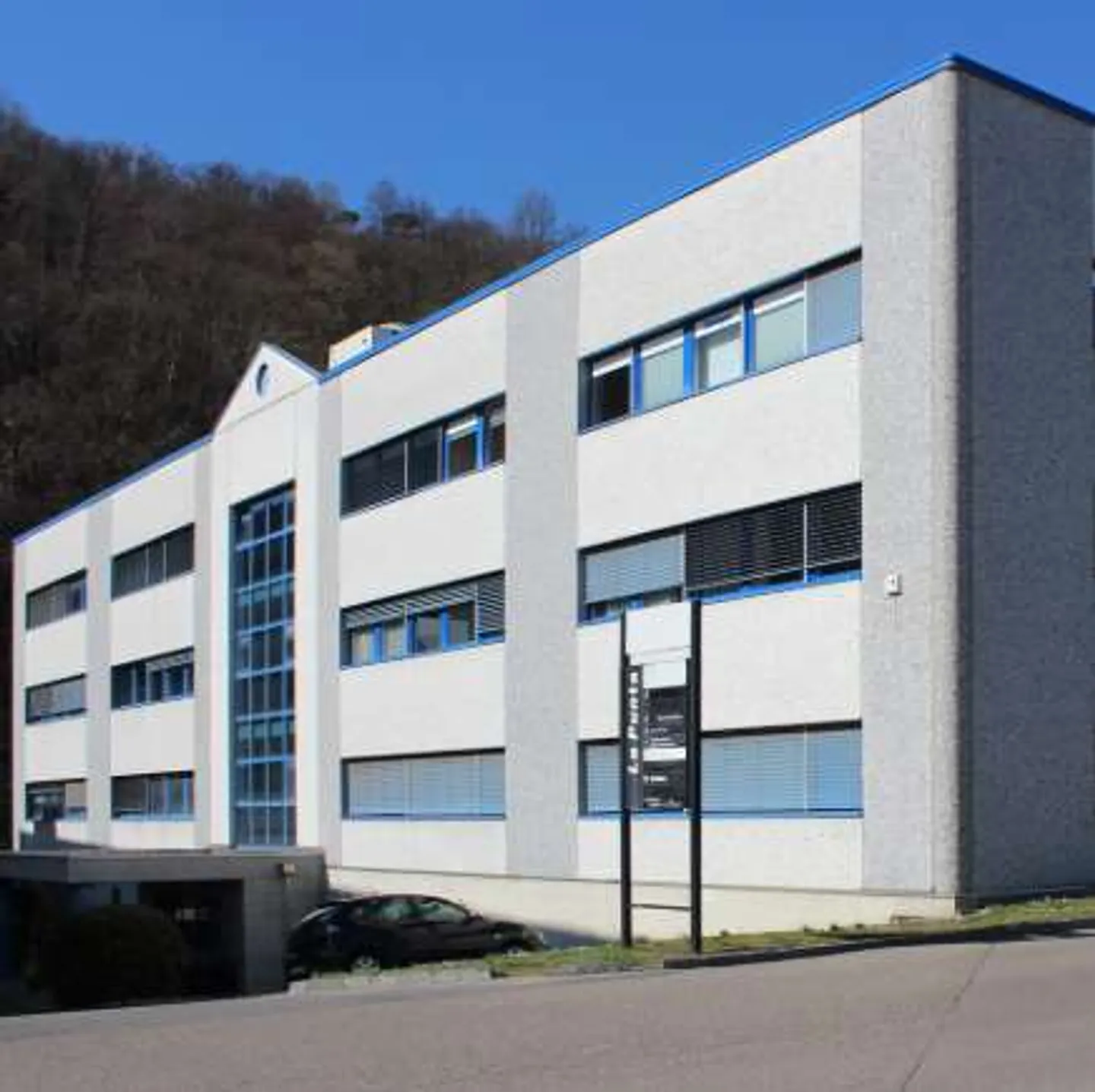 Renovierter Büroraum in Manno - Foto 1 von 9