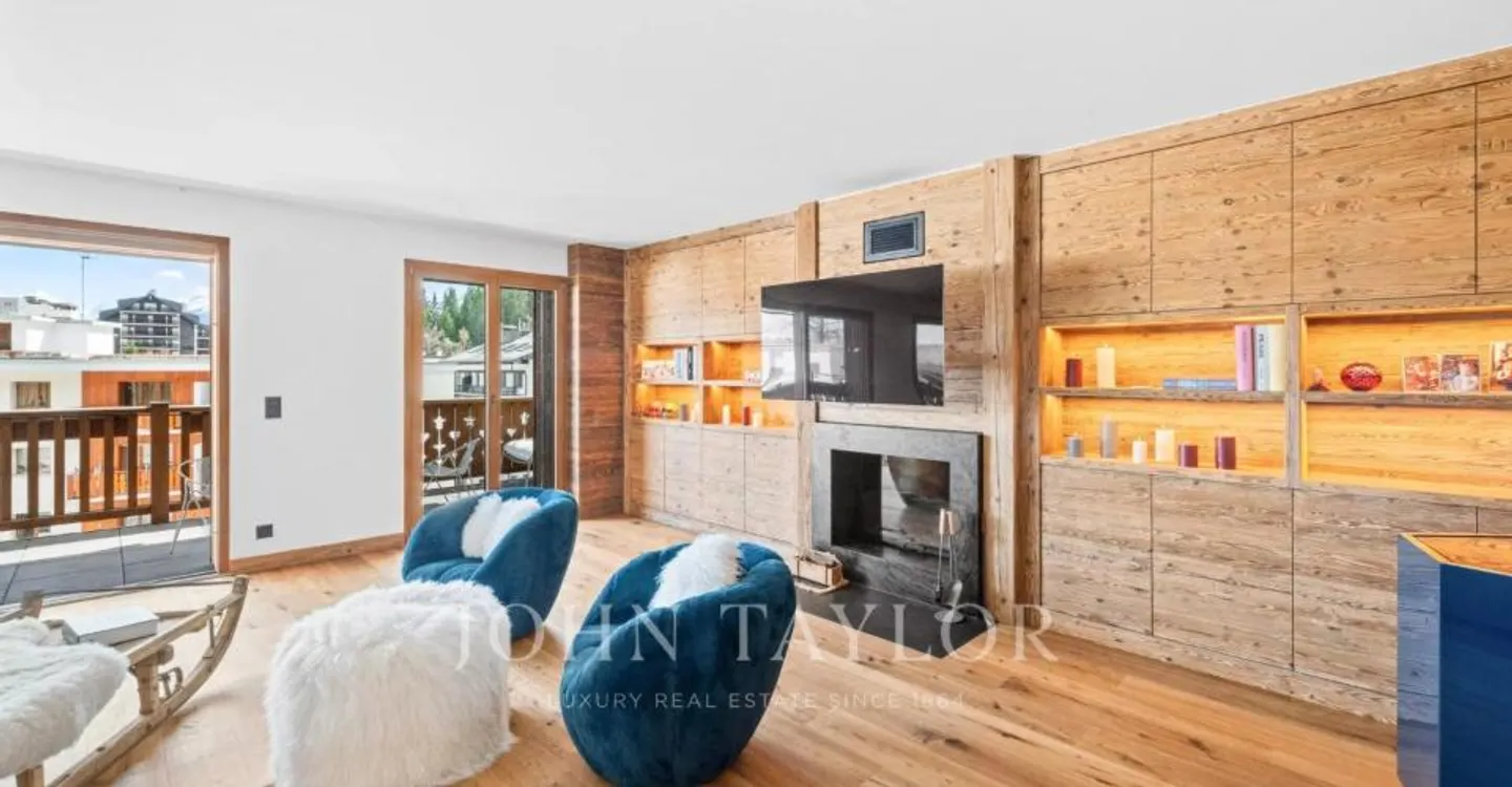 Au coeur de Montana, spacieux appartement récent de 4 chambres, grand - Photo 3 of 13