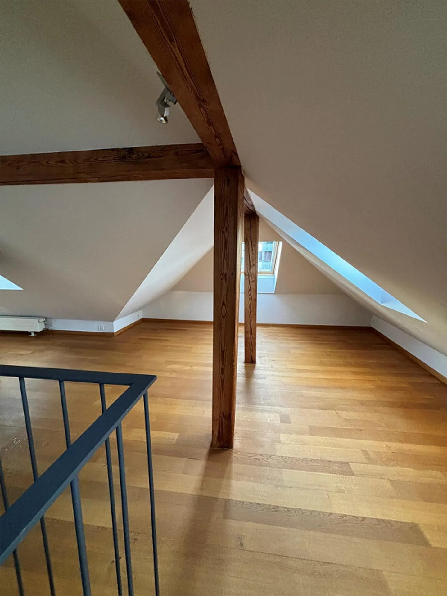 Charmante penthouse dans un emplacement calme et attrayant ! - Photo 4 sur 13