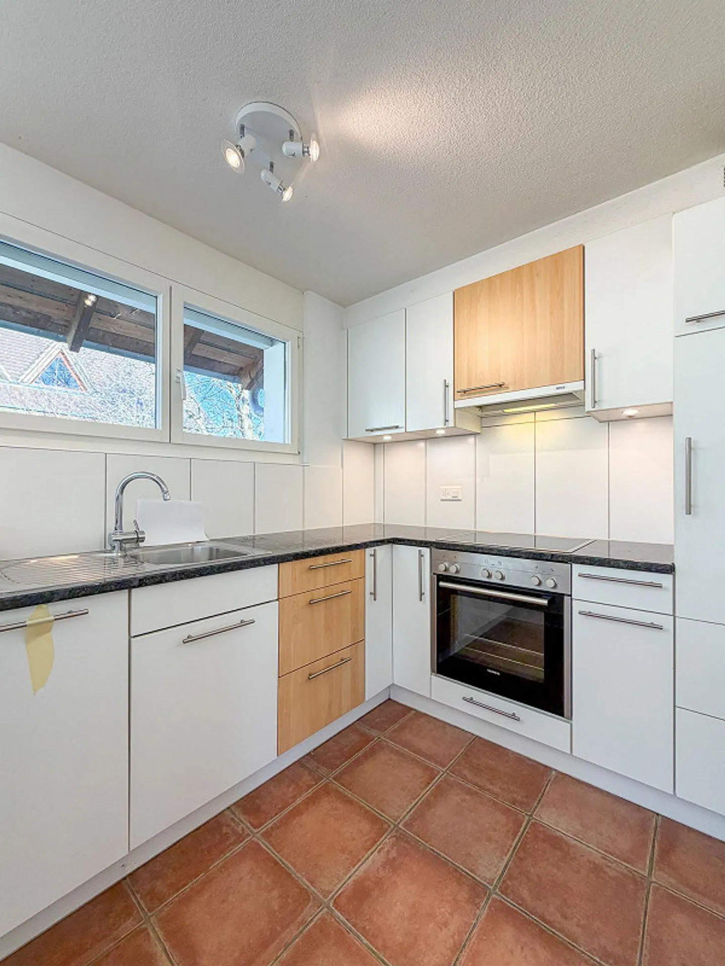 Semi-Detached House with Beautiful Garden, Kaufdorf - Photo 9 of 30