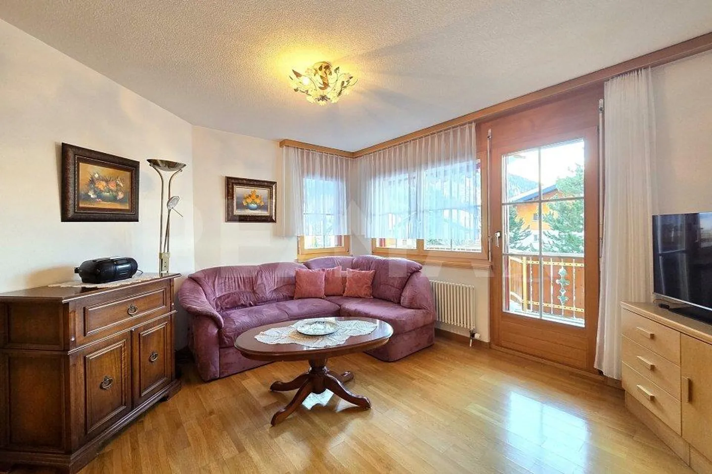 2.5 Room Apartment with Balcony and Mountain View - Quiet Location in Leukerbad - Photo 2 of 13