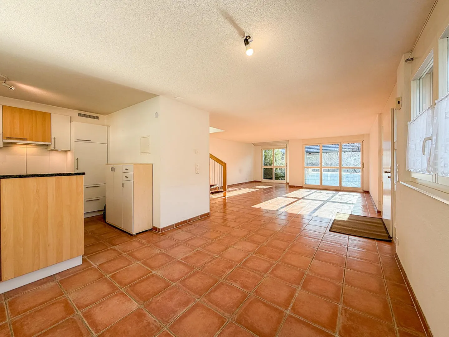 Semi-Detached House with Beautiful Garden, Kaufdorf - Photo 8 of 30