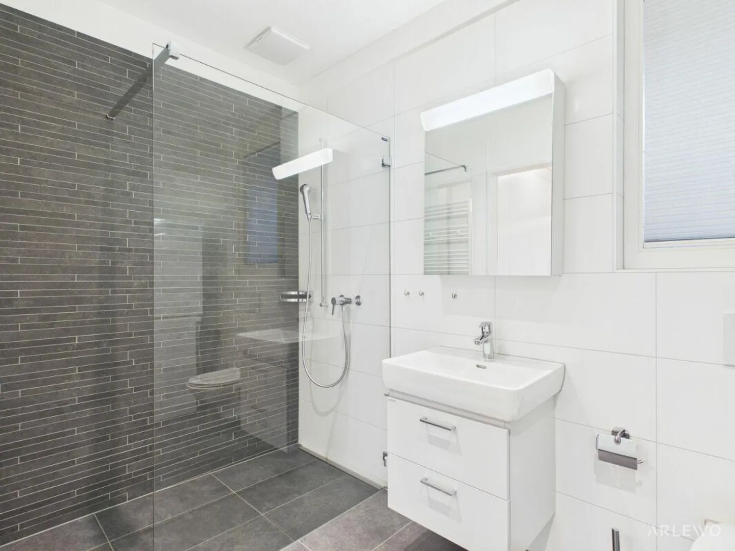 Vivere moderno con vista sulle montagne - Foto 8 di 13