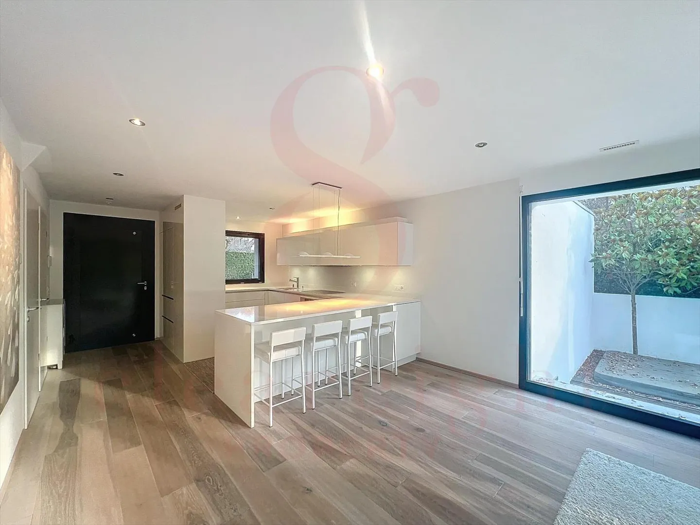 Maison 6 pièces - Photo 2 sur 4