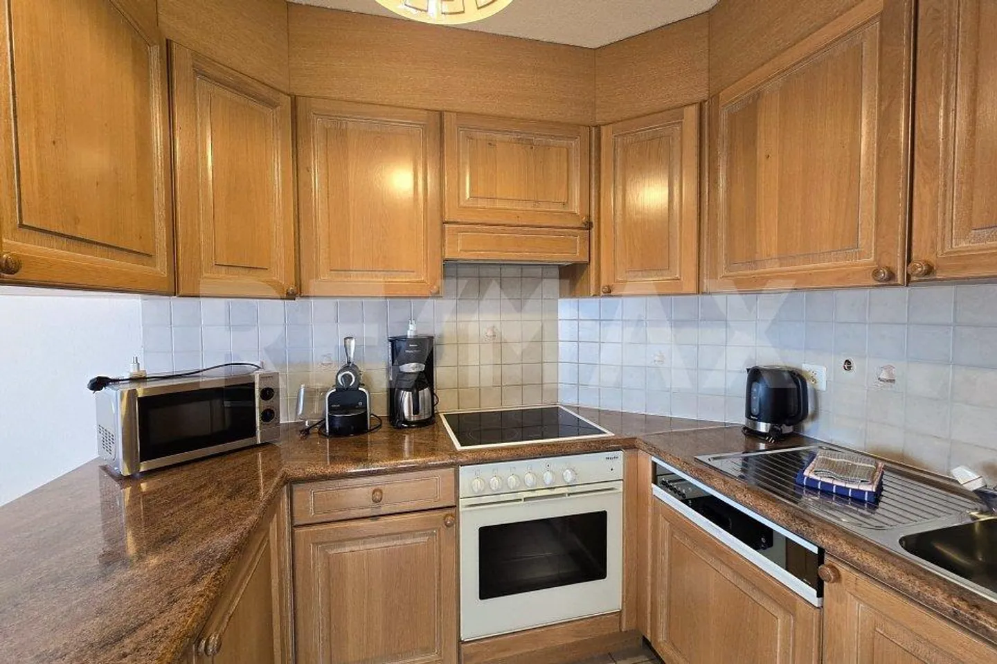 2.5 Room Apartment with Balcony and Mountain View - Quiet Location in Leukerbad - Photo 6 of 13