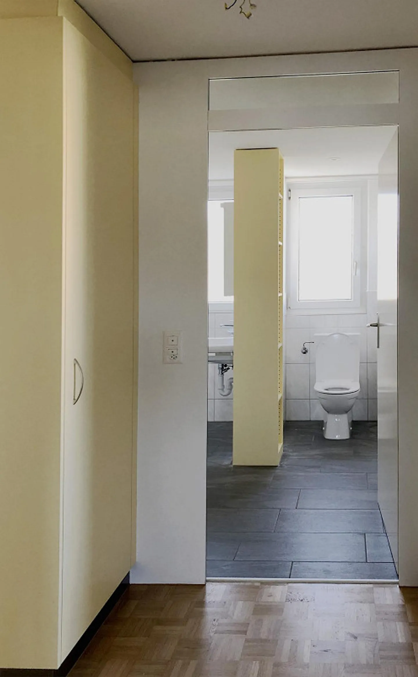 Appartement de 4,5 pièces avec vue sur la verdure - Photo 7 sur 14