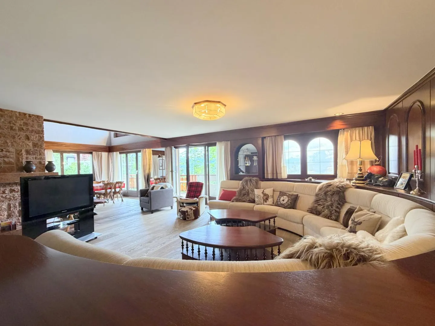 Duplex 8.5 rooms - Photo 1 of 13