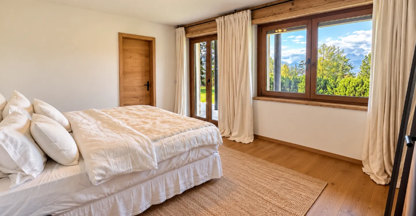Exceptional Chalet with Private Pool - Photo 9 of 13