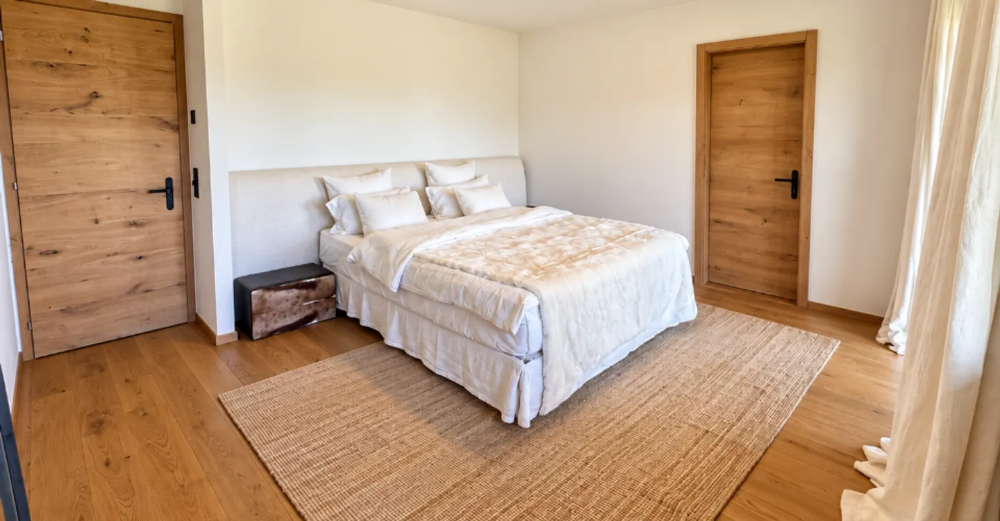 Exceptional Chalet with Private Pool - Photo 10 of 13