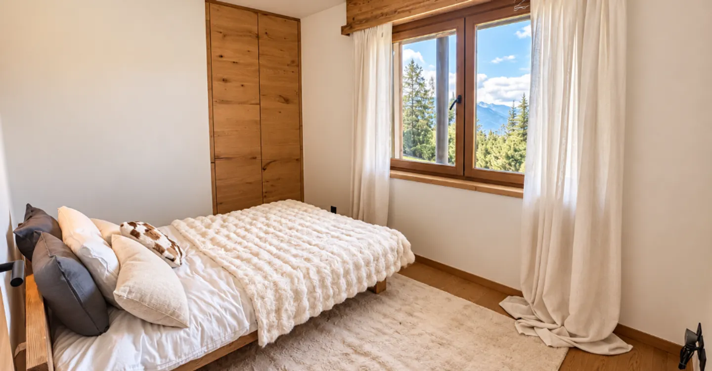 Exceptional Chalet with Private Pool - Photo 12 of 13