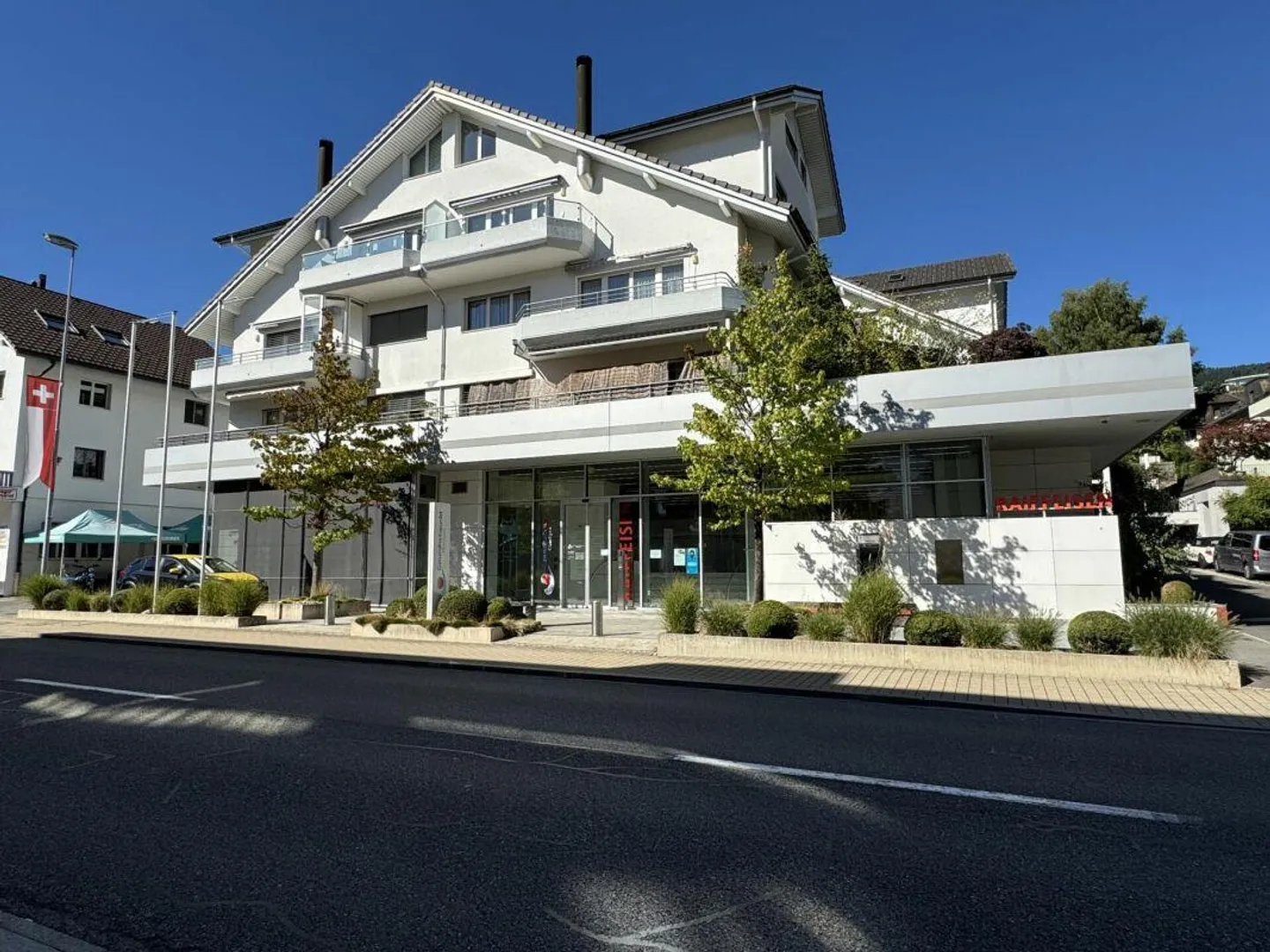 Appartamento duplex di 4,5 stanze con vista lago - Foto 1 di 12