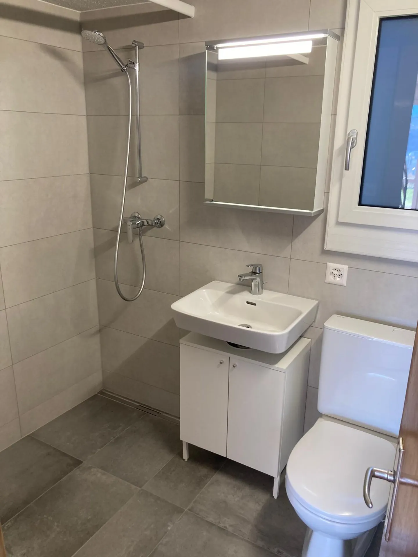 "Originelles 4 ½ - Reihenmittelhaus mit unverbaubarer Weitsicht" - Foto 13 von 14