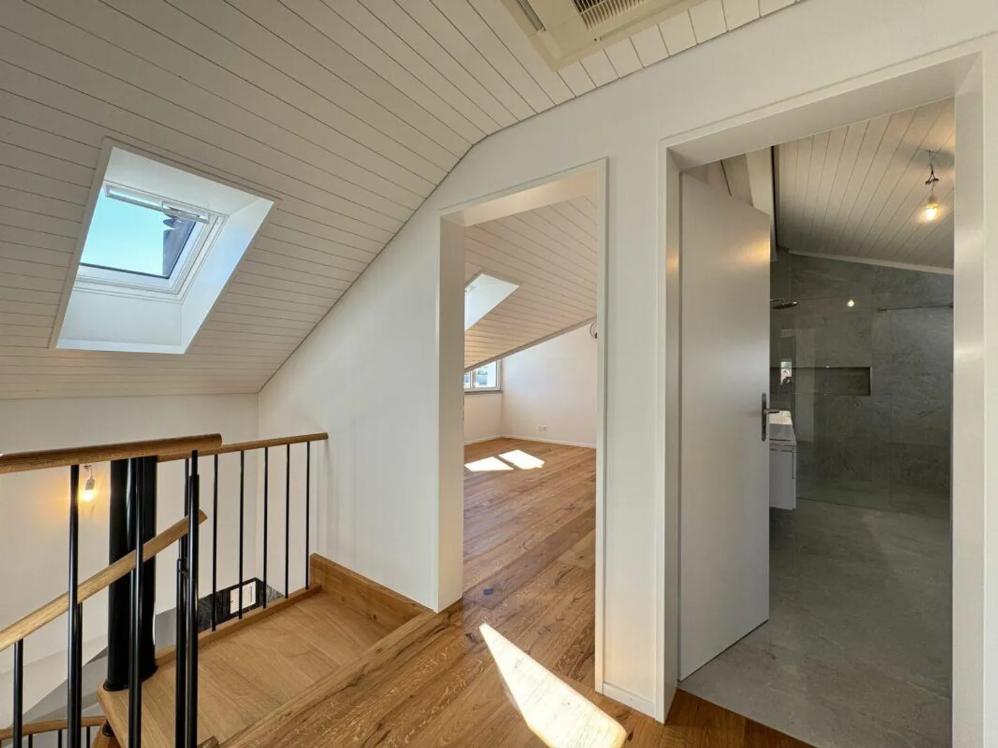 Appartamento duplex di 4,5 stanze con vista lago - Foto 8 di 12