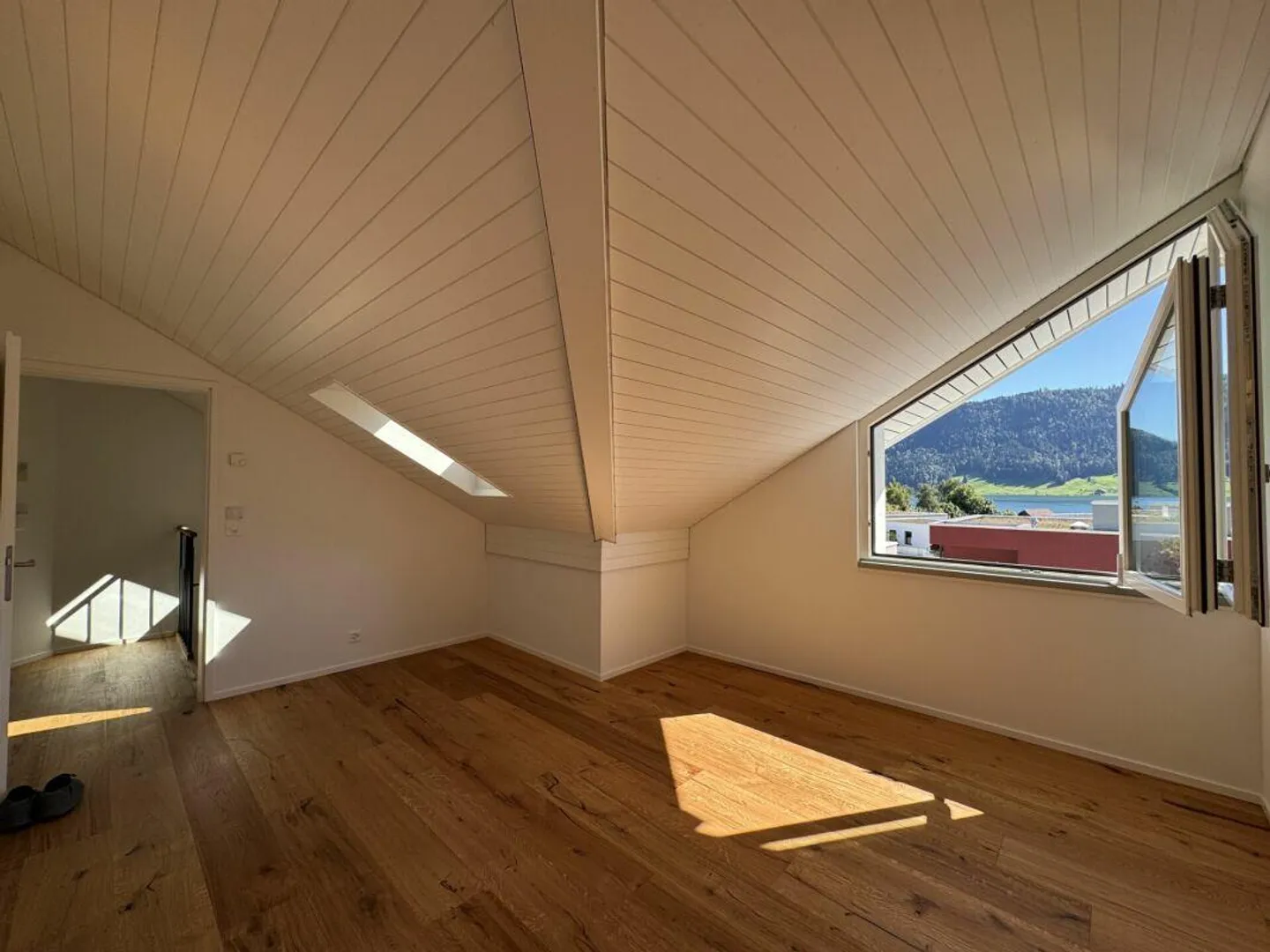 Appartamento duplex di 4,5 stanze con vista lago - Foto 10 di 12