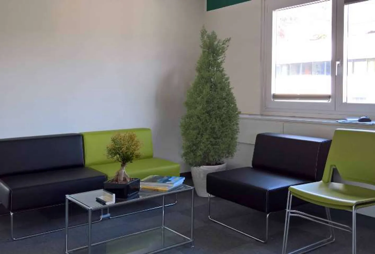 Vielseitige Bürofläche zu vermieten - Foto 3 von 11