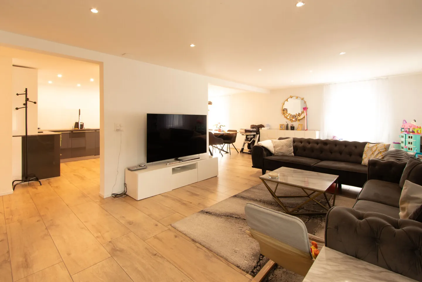 Geräumige Duplexwohnung in Gurmels - Foto 1 von 17