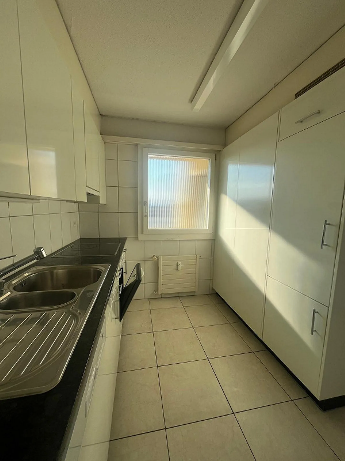 Temporary Apartment for 6 Months - Photo 2 of 10