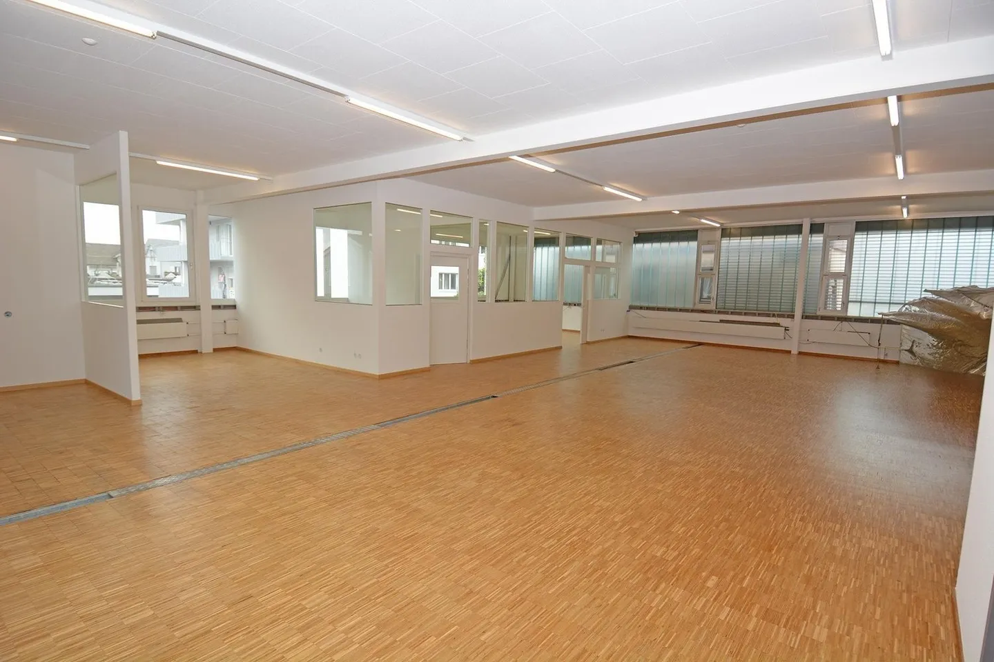 Commercial Space in Amriswil - Photo 3 of 13