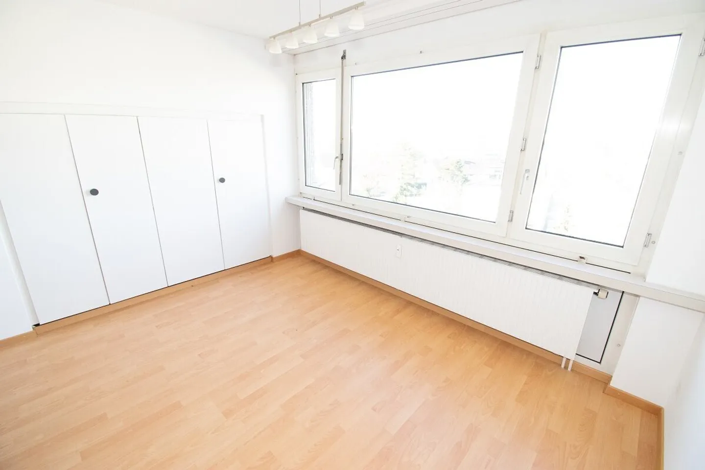 Appartement spacieux avec vue - Photo 5 sur 10