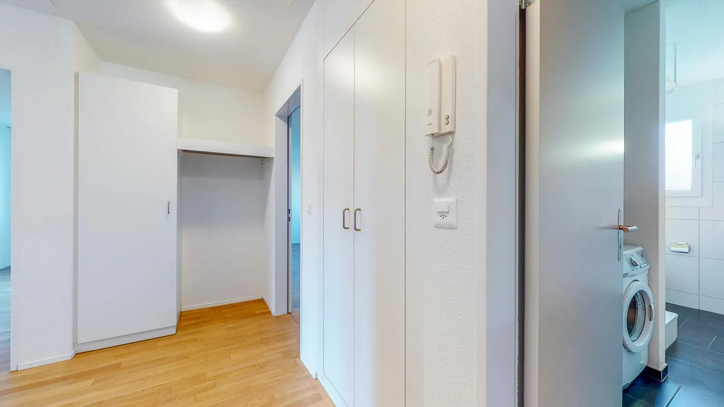 Geräumige Wohnung in ruhiger Lage - Foto 8 von 8
