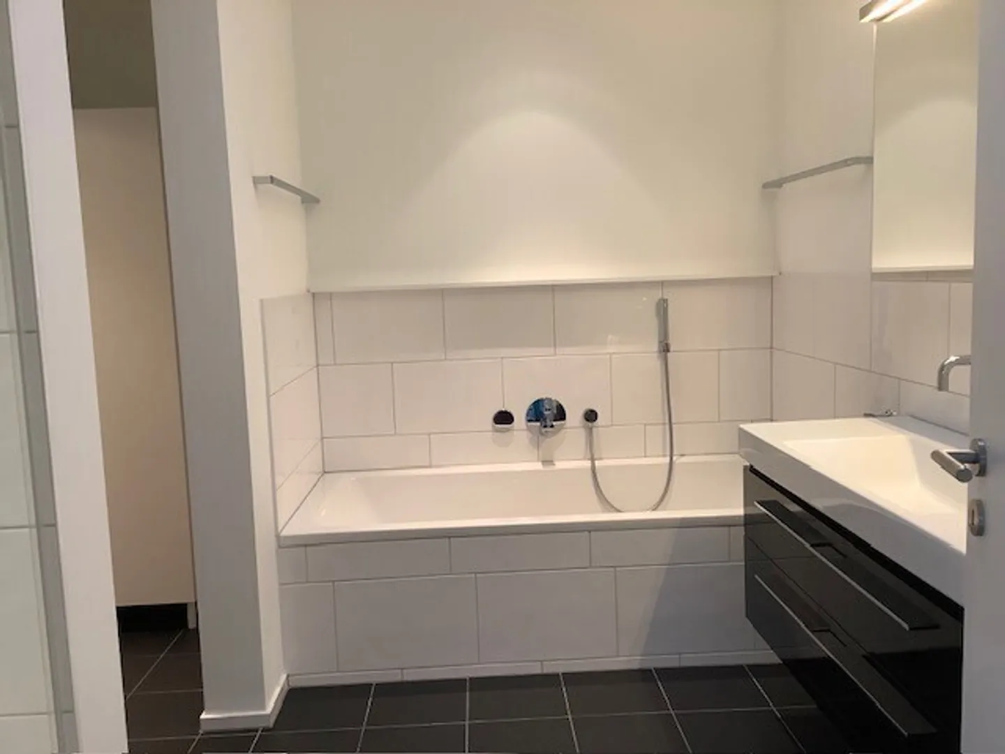 Einzigartige Maisonettewohnung - Mitten im Geschehen! - Photo 9 of 10