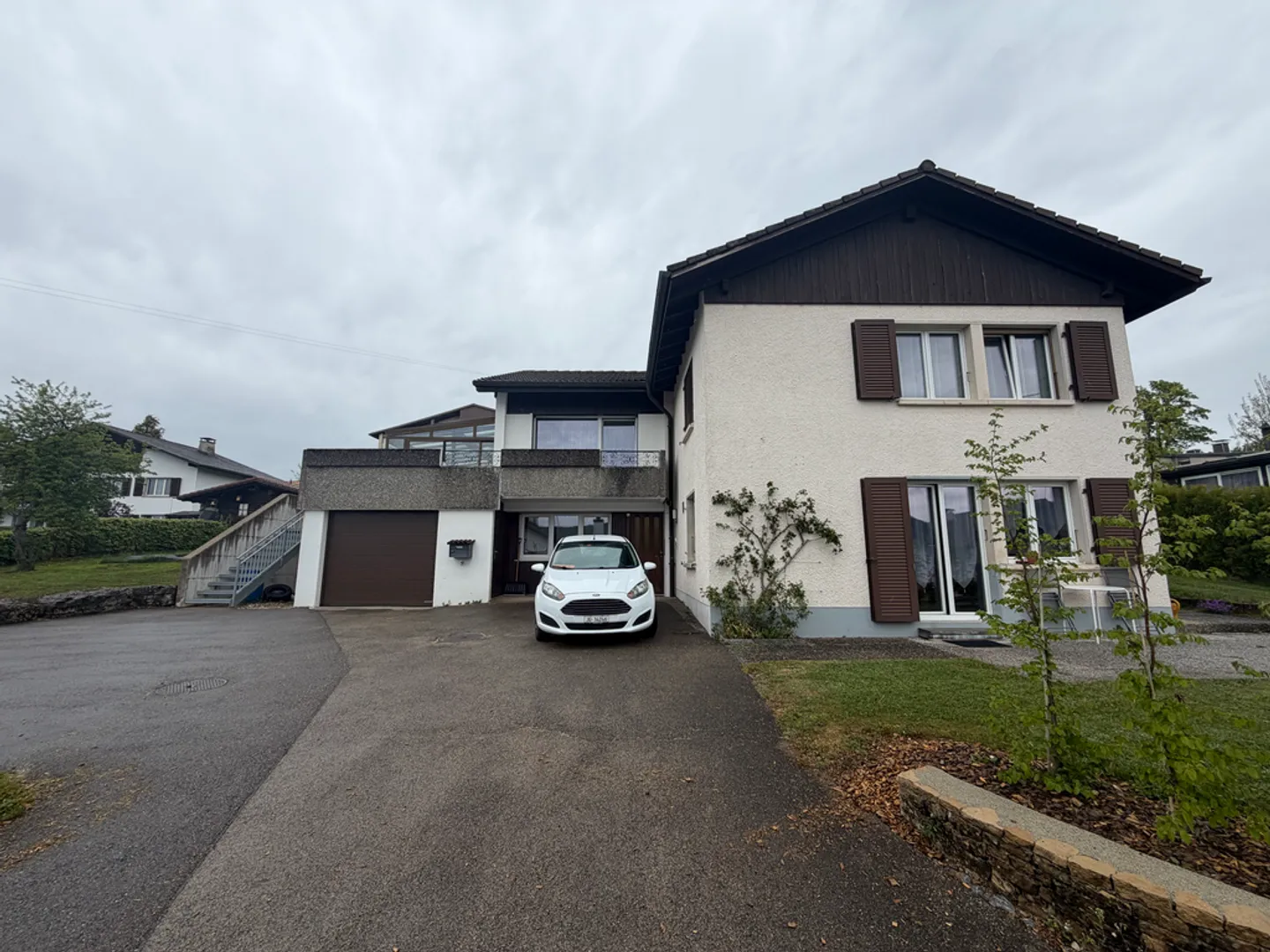 5-Zimmer-Wohnung - Foto 1 von 10