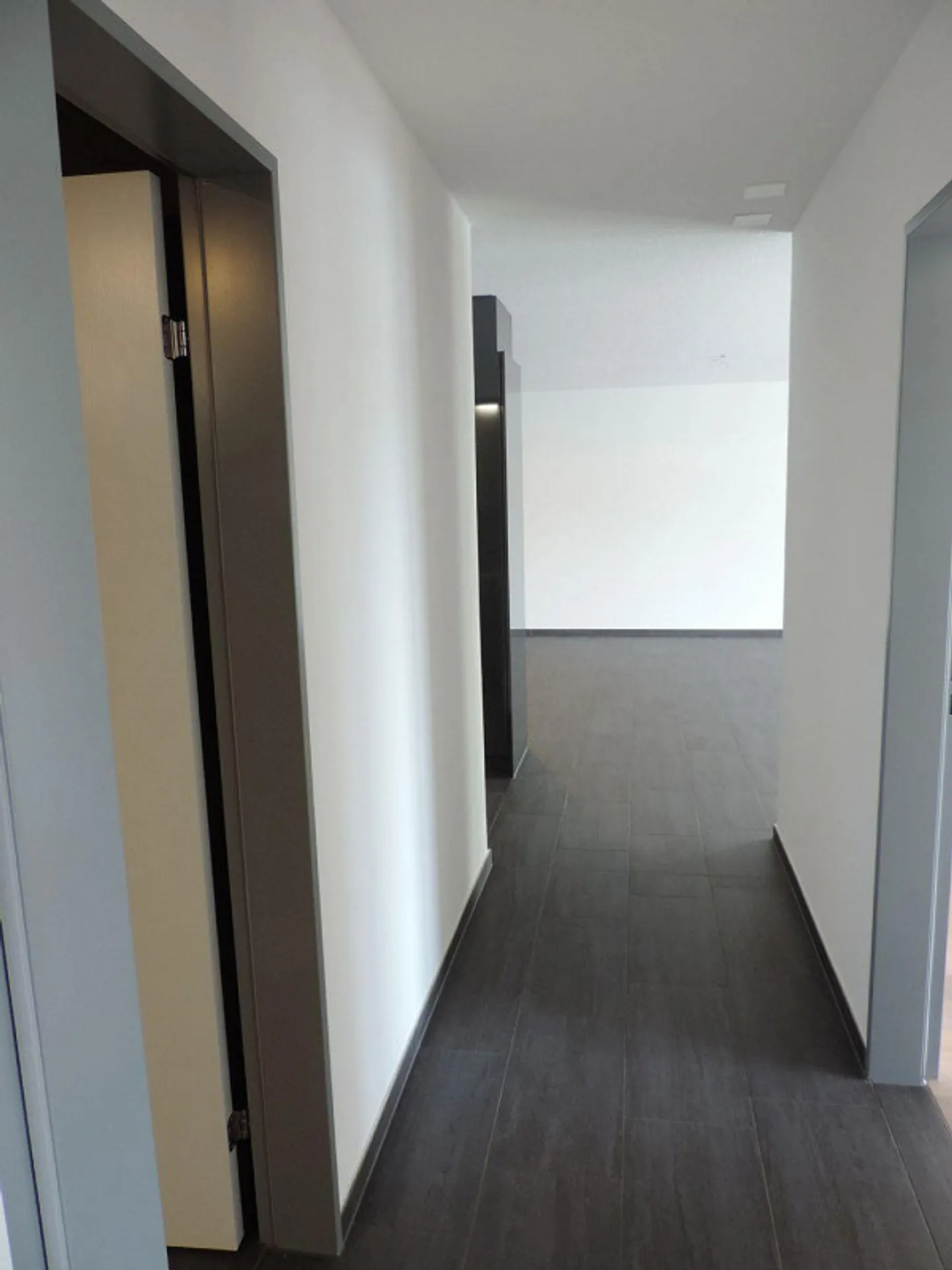 Modernes 3.5-Zimmer-Apartment - Foto 9 von 9