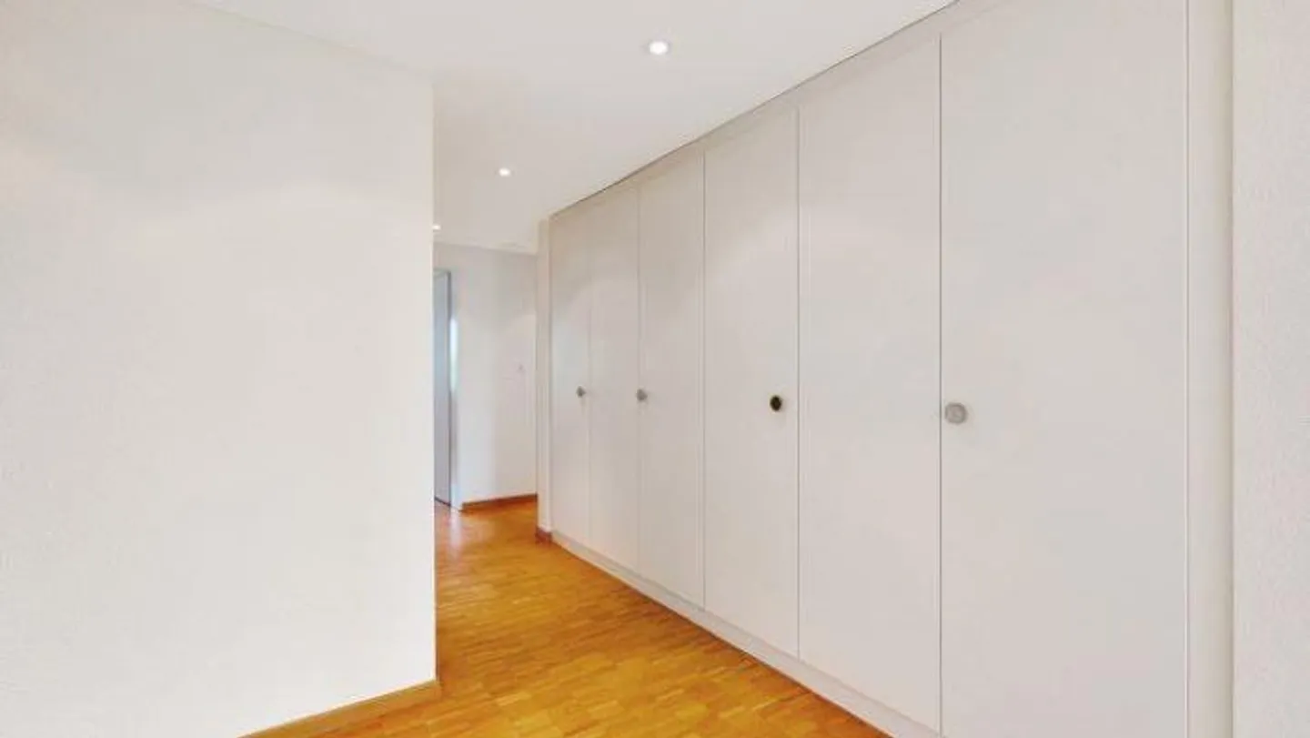 Appartamento 4.5 stanze in affitto in un quartiere tranquillo - Foto 3 di 11