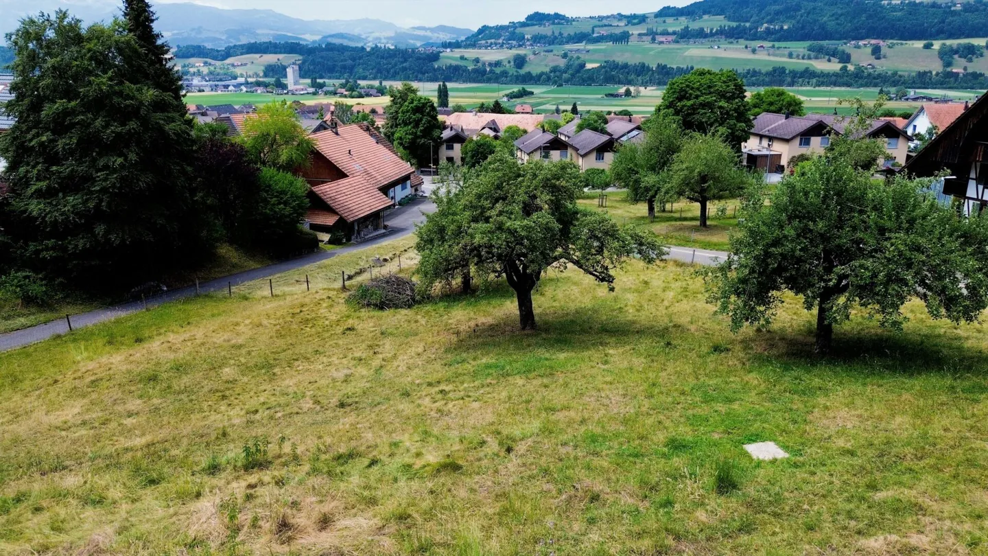 1'550 m2 di terreno edificabile in una posizione splendida - Foto 3 di 6