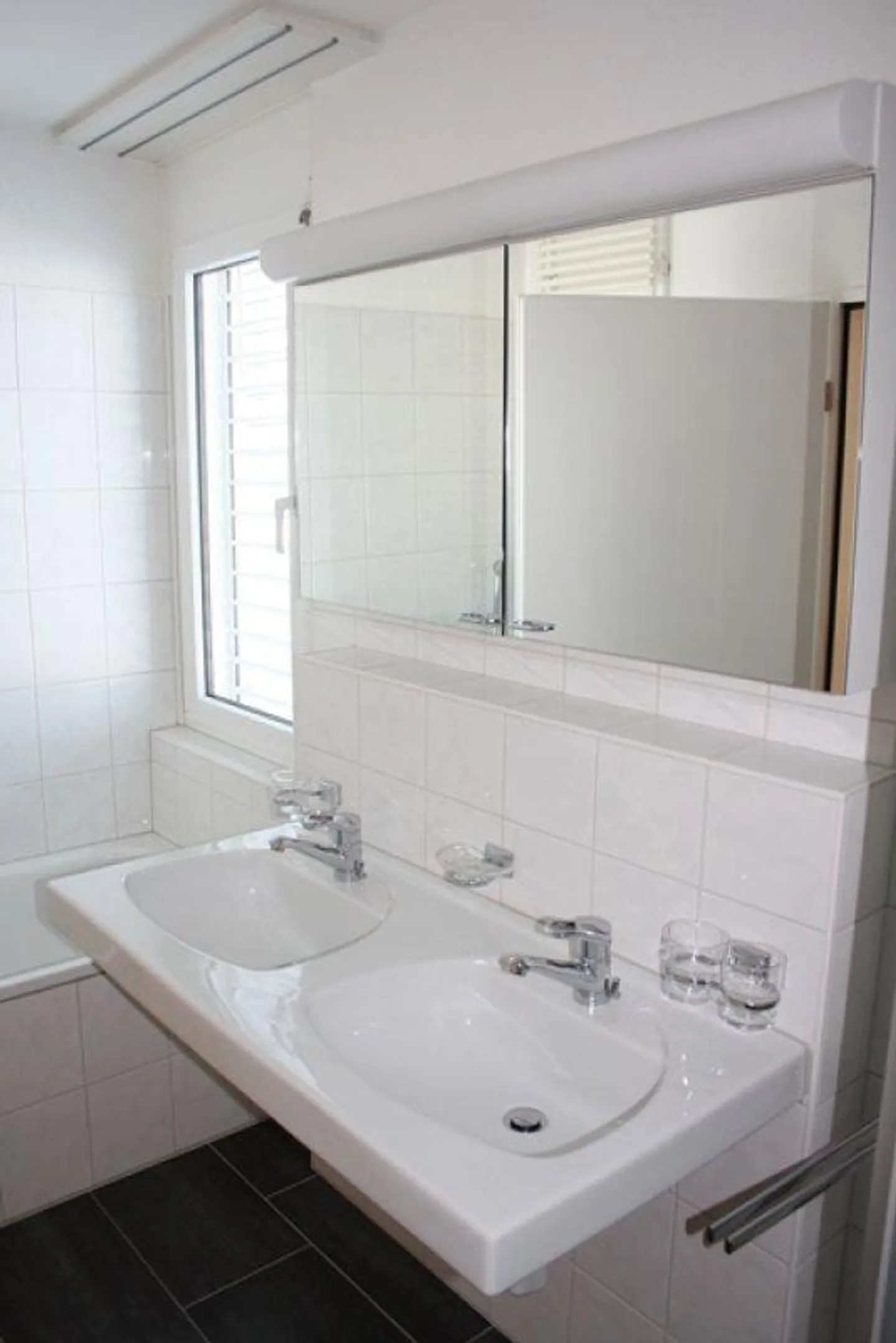 Modern and comfortable 4.5 room apartment - Photo 5 of 18