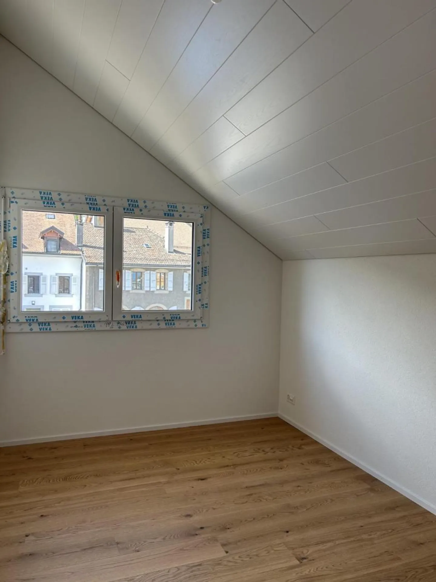 Dachgeschoss 4.5 Zimmer - Foto 7 von 13