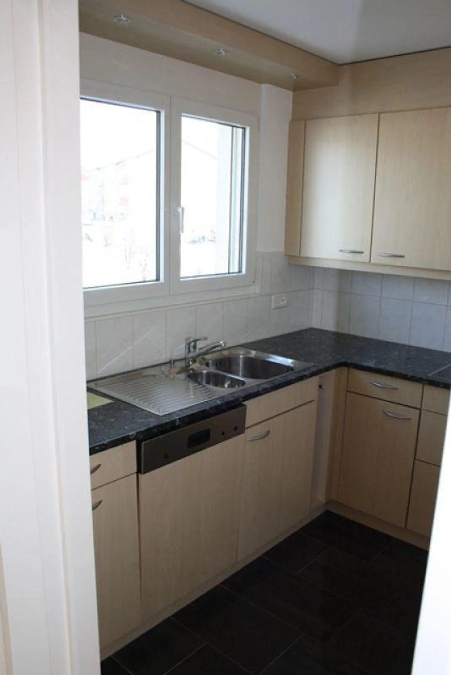 Modern and comfortable 4.5 room apartment - Photo 10 of 18