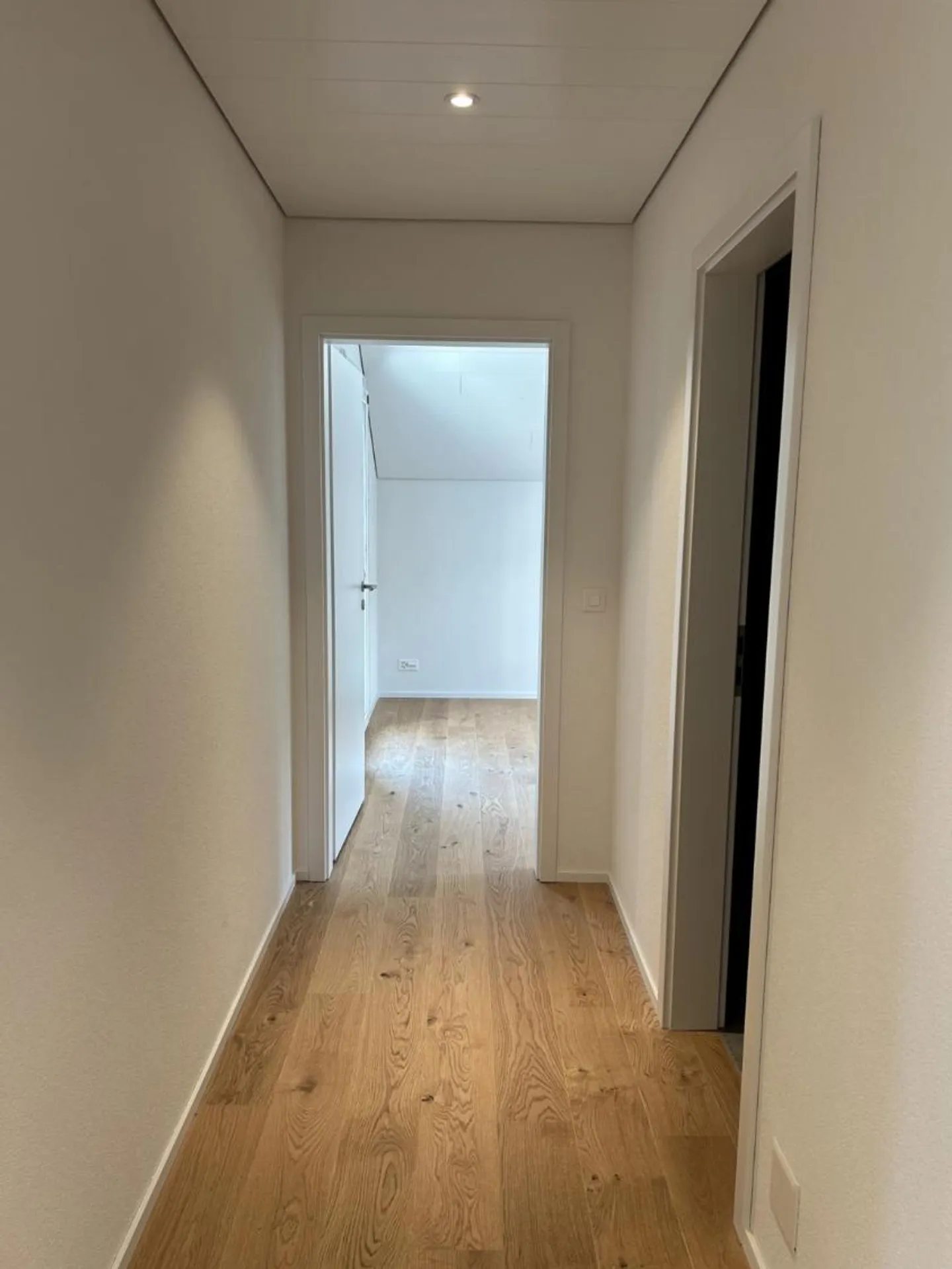 Dachgeschoss 4.5 Zimmer - Foto 9 von 13