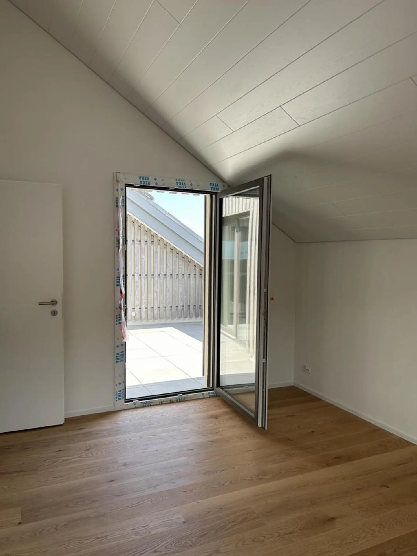 Dachgeschoss 4.5 Zimmer - Foto 10 von 13