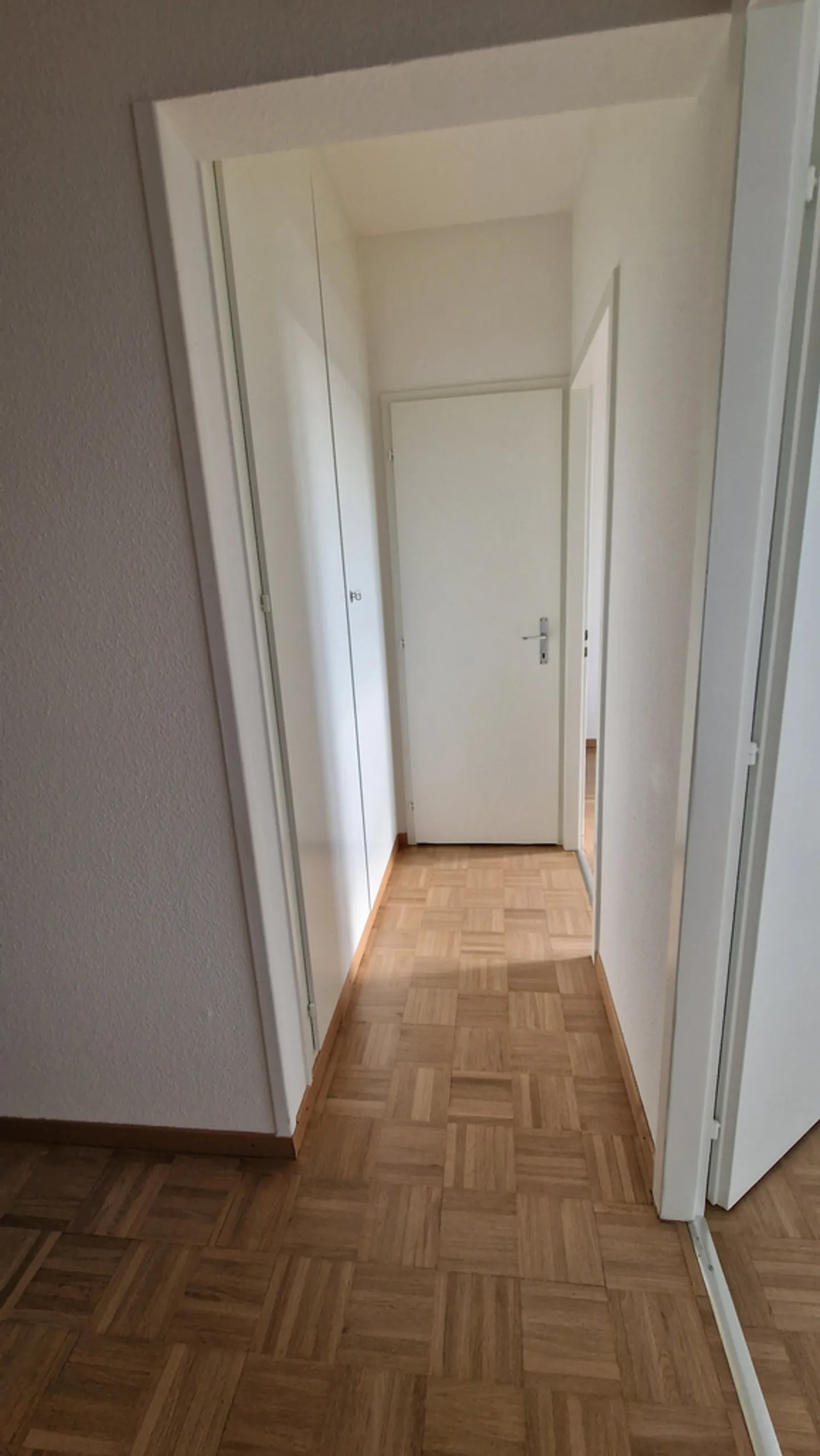 Geräumige Wohnung mit Balkon - Foto 7 von 11