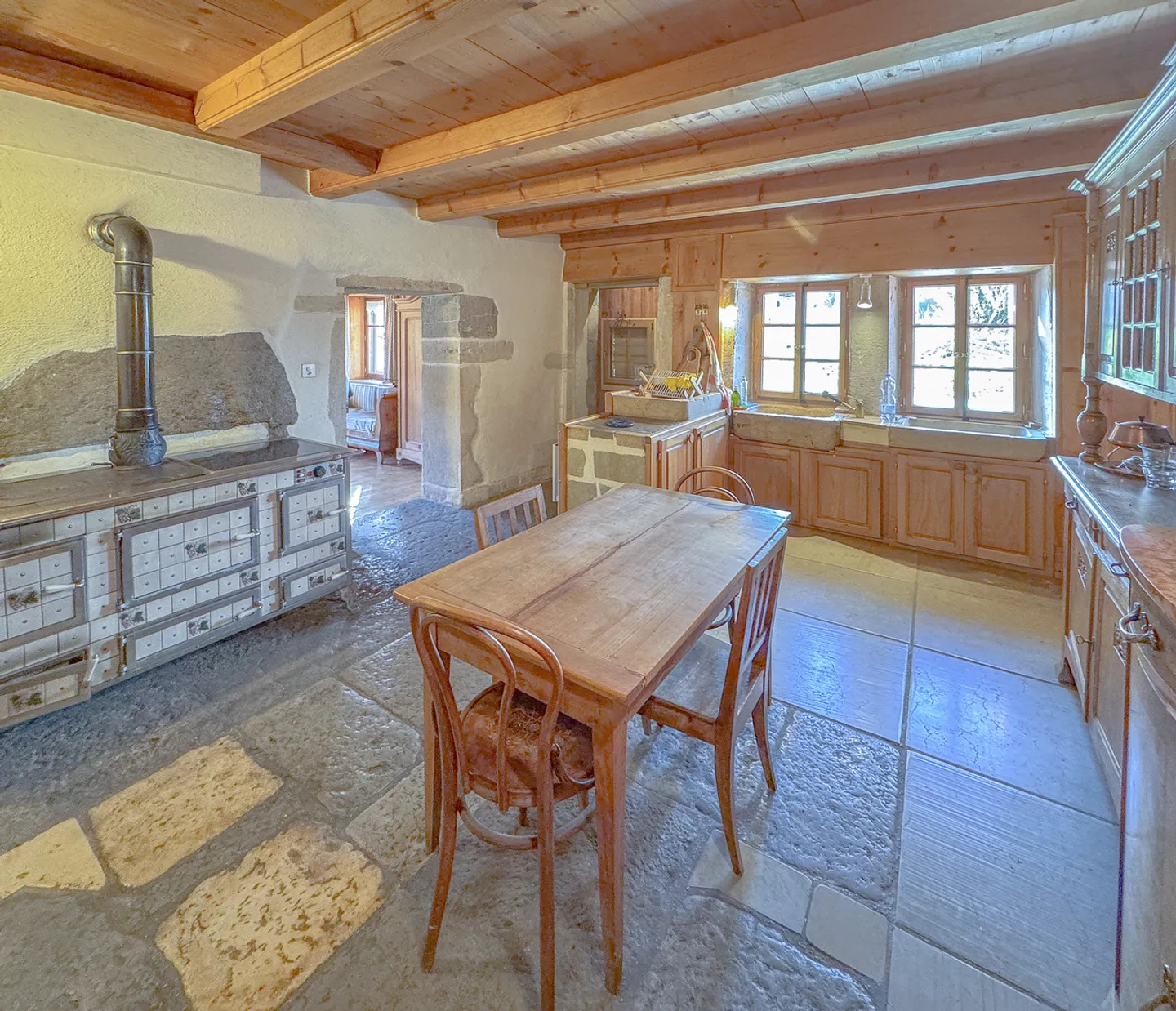 Magnifique ferme neuchâteloise rénovée de 6.5 pces - Photo 5 of 21