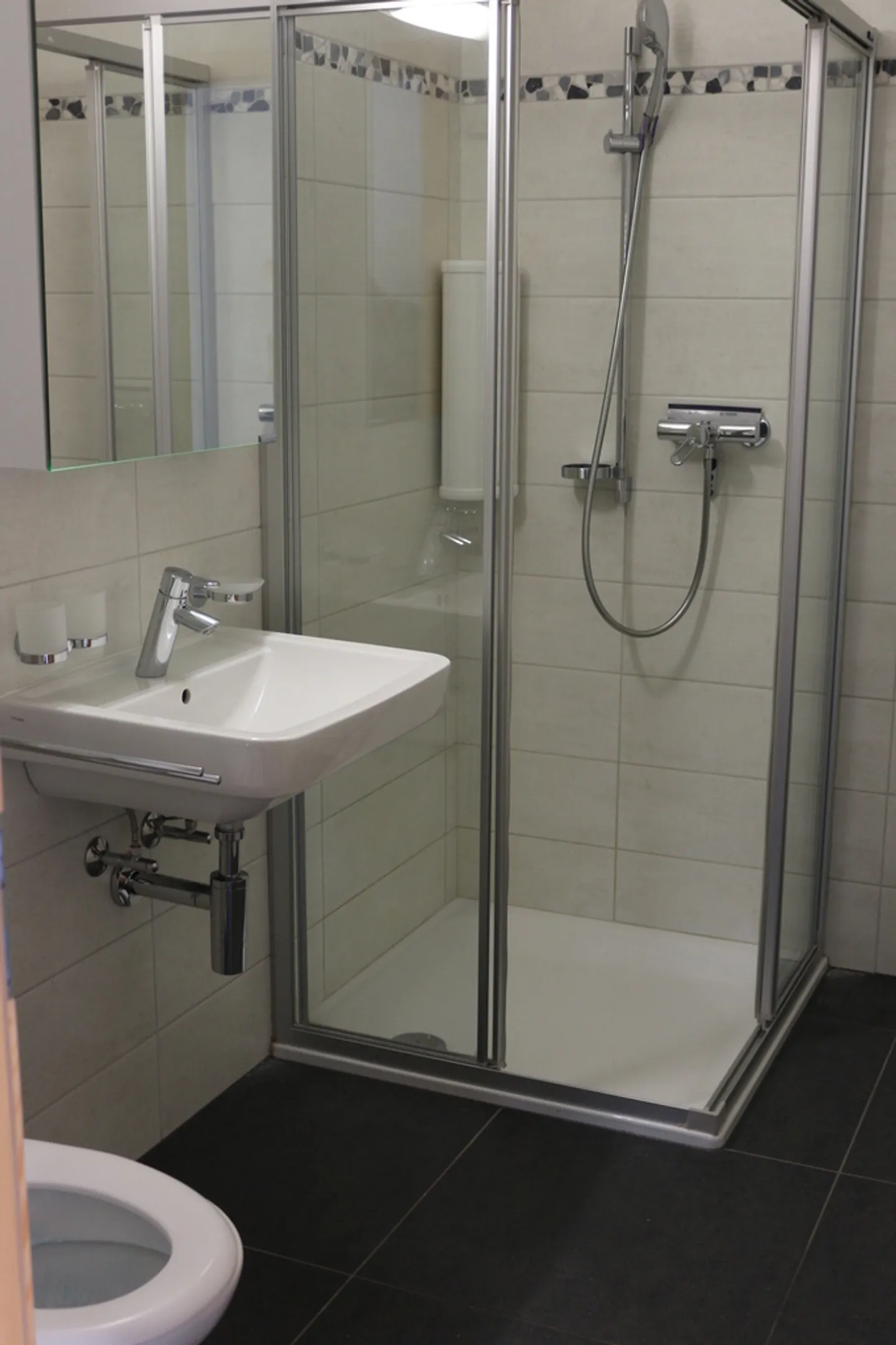 Charmant Appartement au Rez-de-Chaussée - Photo 8 sur 15