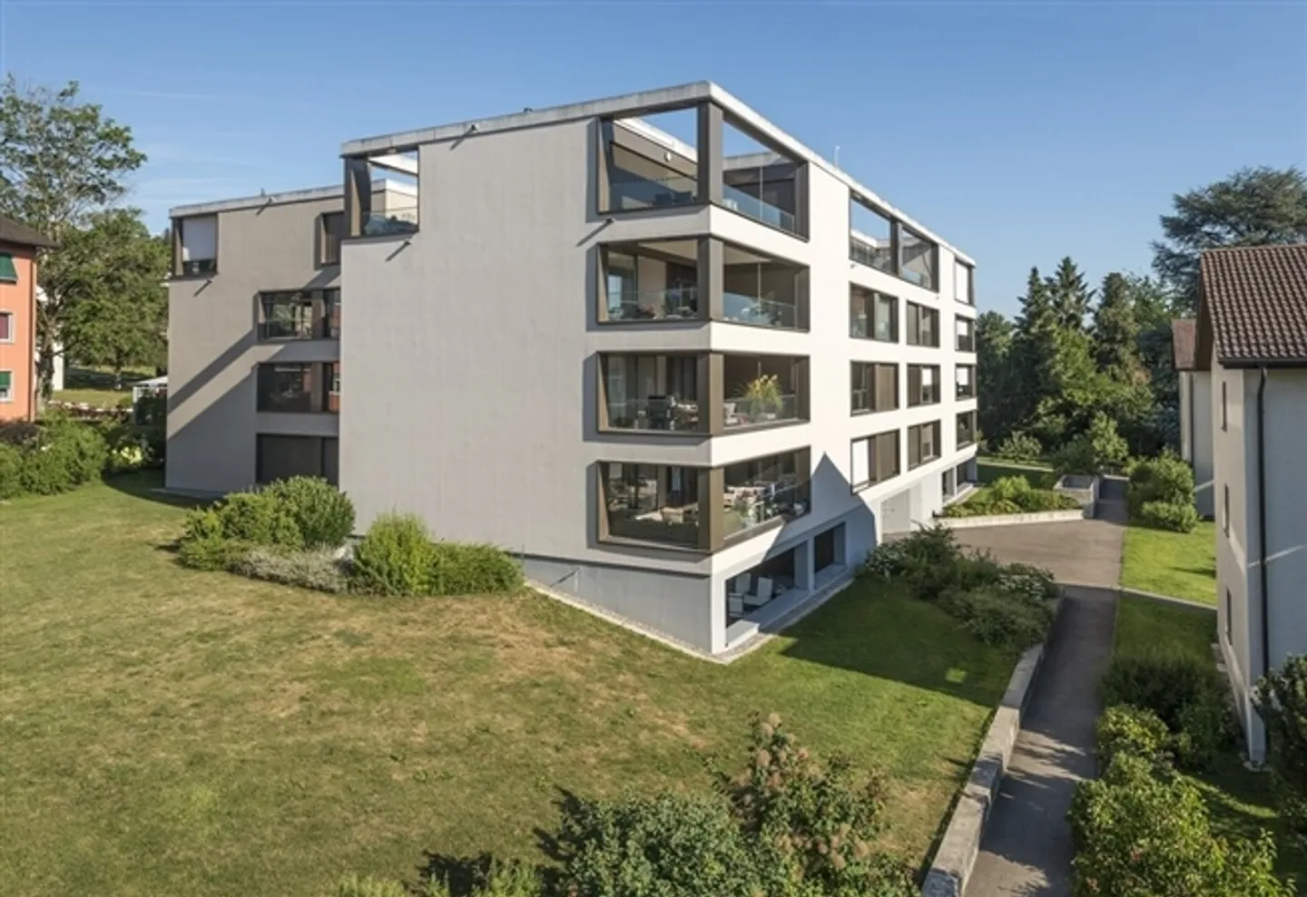 Vivre au plus près de la nature aux portes de Zurich - Photo 1 sur 8