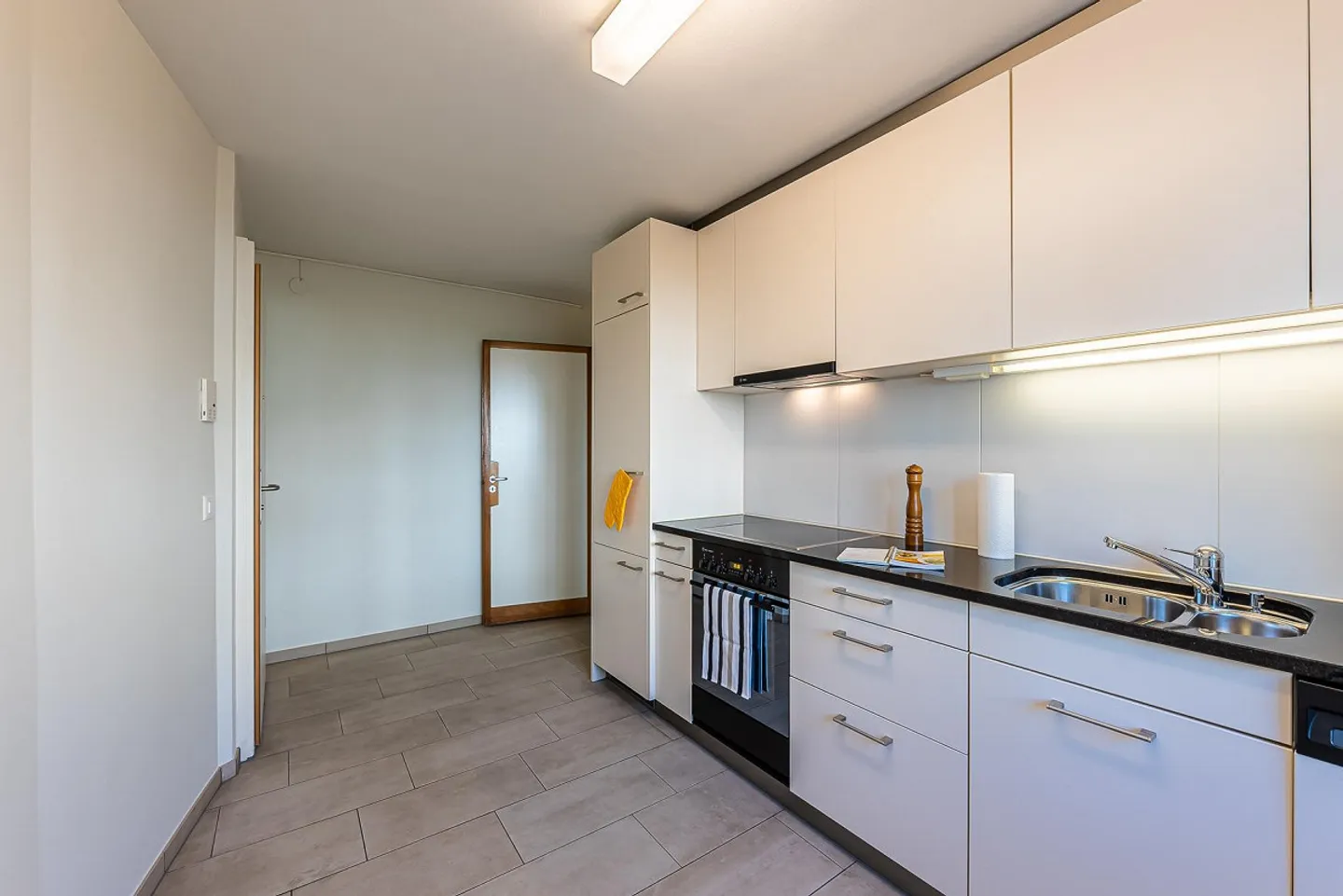 Appartement moderne au cœur de Bâle - Photo 2 sur 7