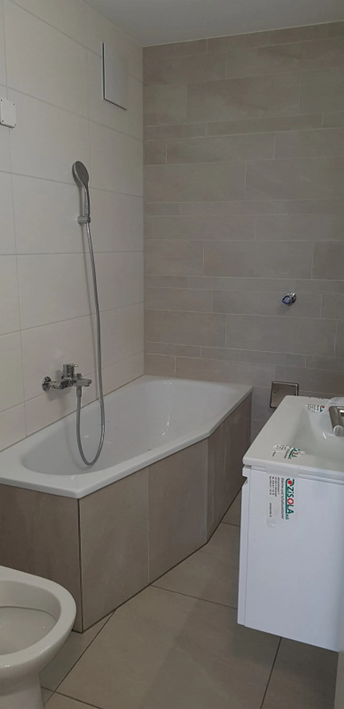 Sunny 4.5 Room Apartment in Eiken - Photo 7 of 10