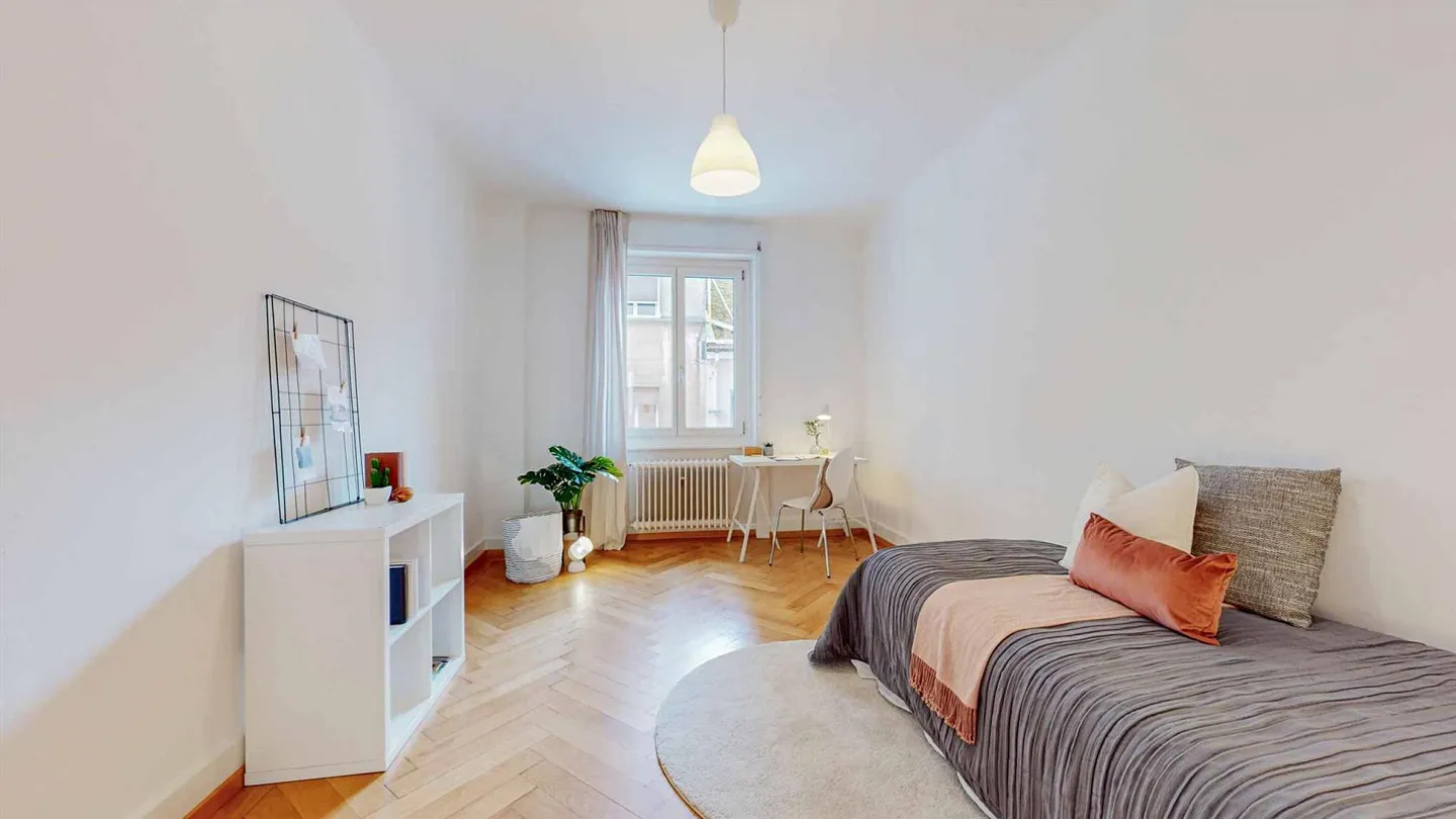 First net rent offered! Pleasant apartment in the heart of the city - Photo 7 of 8