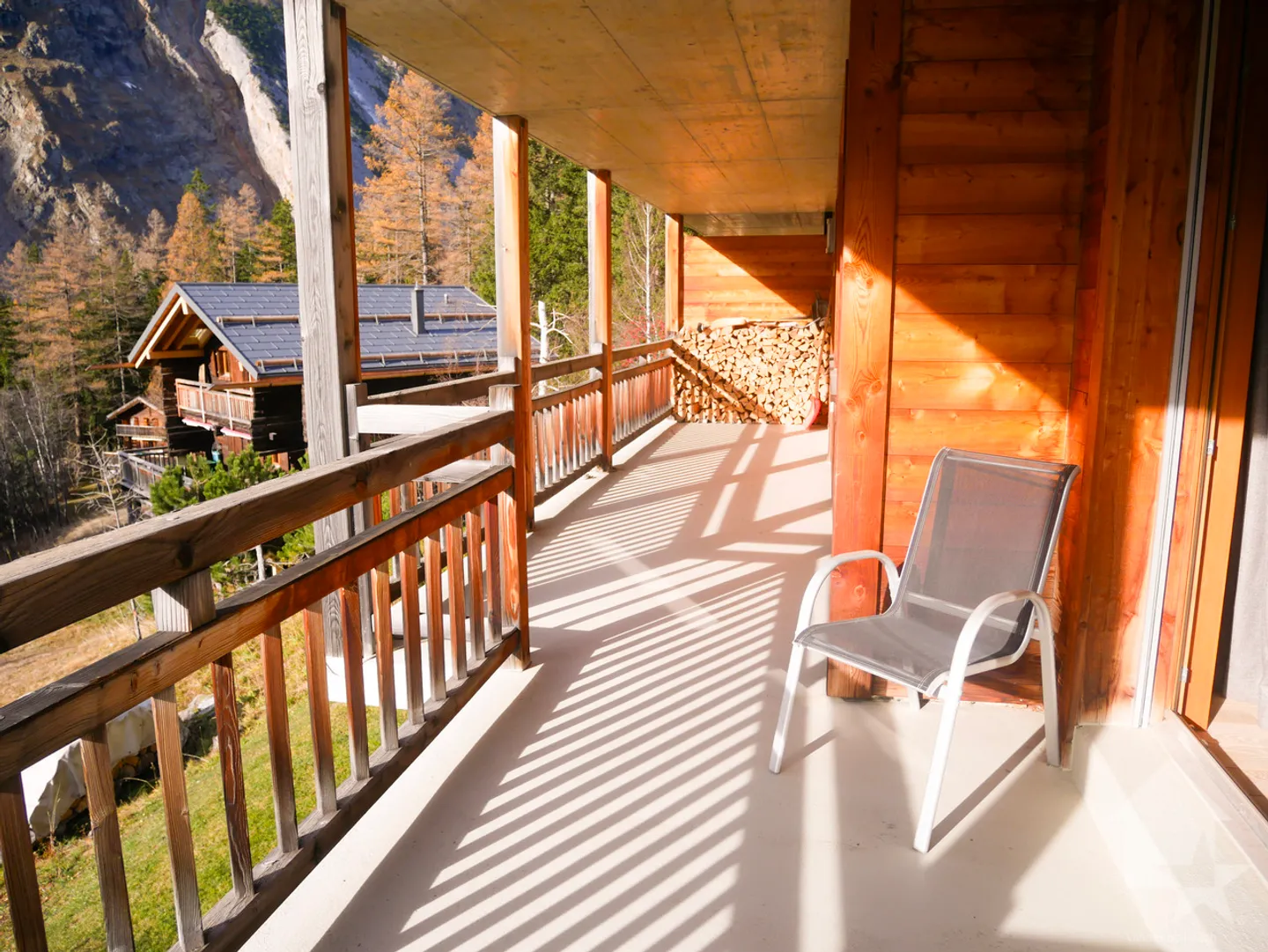 Magnificent 4.5 rooms like new in the heart of La Fouly! - Photo 2 of 32